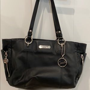 coach purse soft leather perfect condition